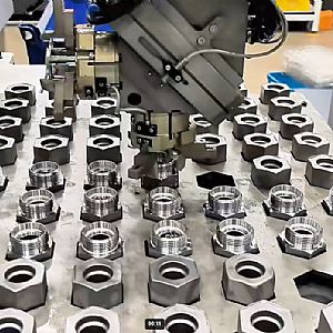 XPJ官网系统助力 CNC 加工自动上下料效率翻倍